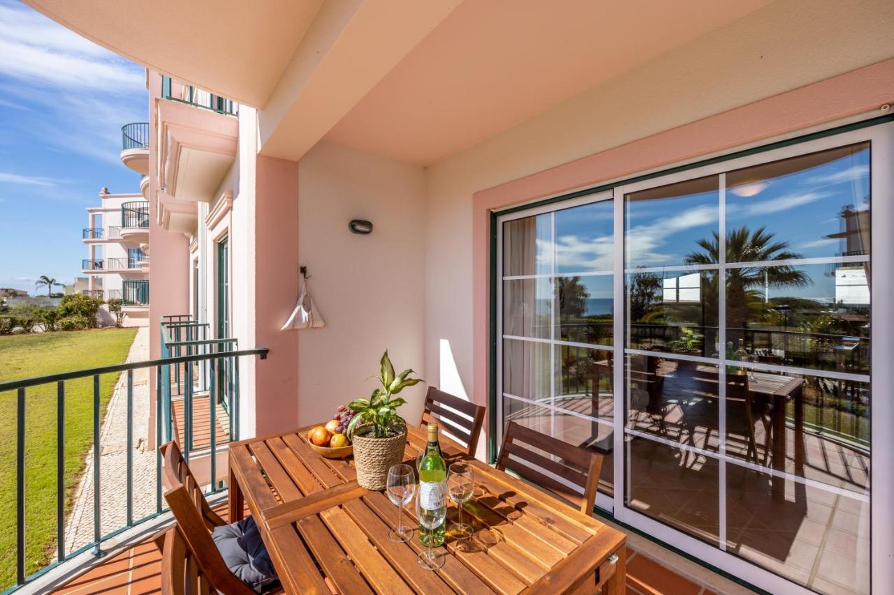 Algarve Golf And Relaxation Apartment Praia Da Luz Exterior photo